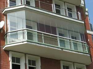 В чем различие балконов и лоджий