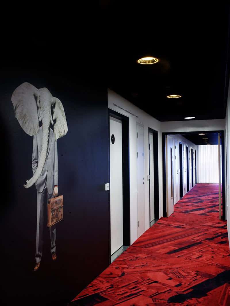 hotel corridor-designrulz (10)