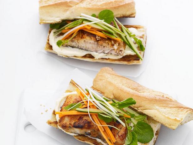 Вьетнамские сэндвичи «Бан ми» с рыбой