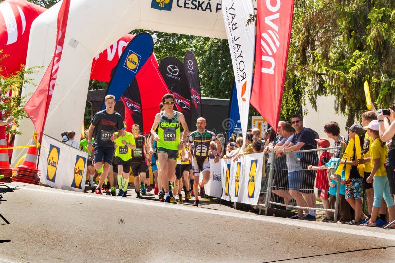 Charitable run `RunTour-Brno` in the dam area. Run to support the Foundation for the Blind. BRNO, CZECH REPUBLIC -27 MAY, 2017: Charitable run `RunTour-Brno` in royalty free stock photos